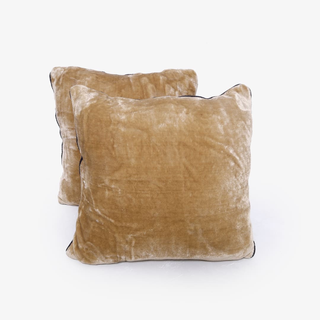 Zarf All-Season Premium AC Blanket With Two Cushion Covers - Taupe