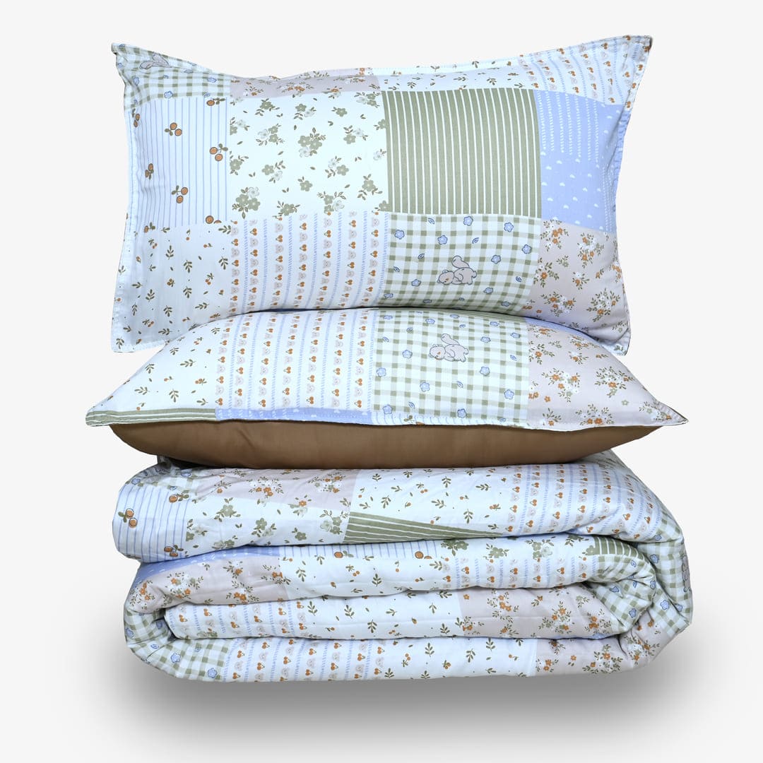 Zarf AC Comforter With 2 Pillow Cases and 1 Breakfast Pillow For Single Size Bed- Vara