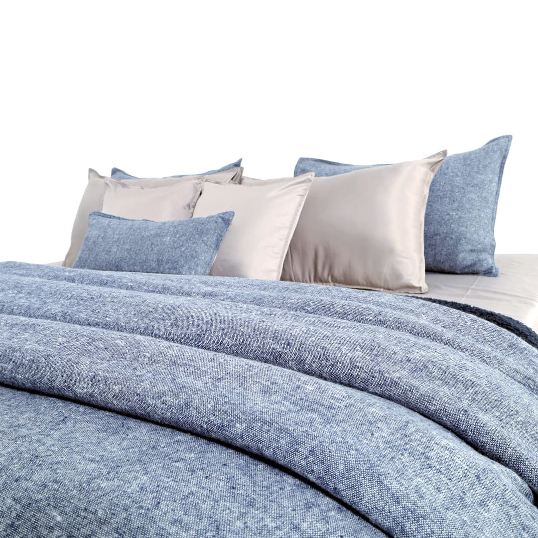 Zarf California King Size Reversible Quilt  With 2 pillowcases and 1 Breakfast Cushion cover - Harbour