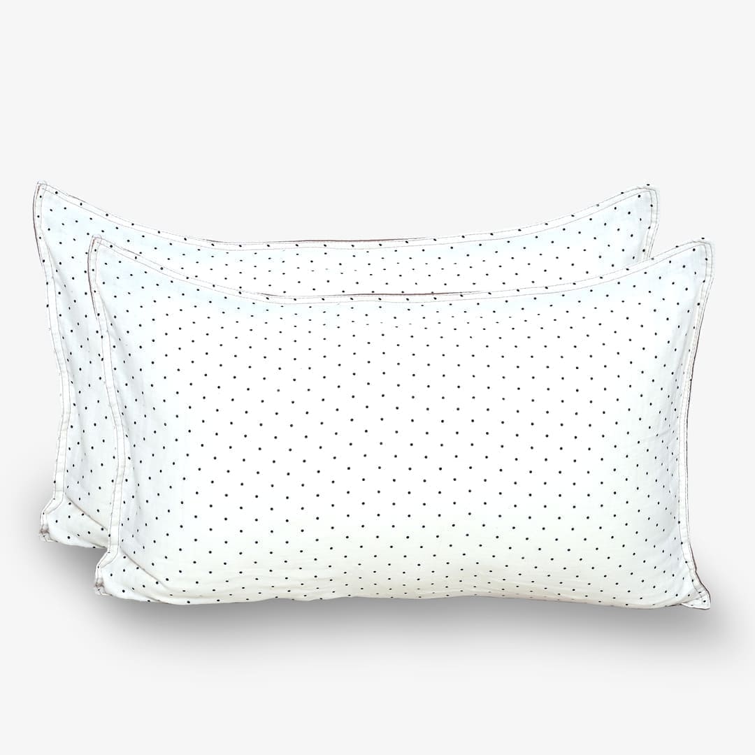 Zarf California King Size Reversible Quilt  With 2 pillowcases and 1 Breakfast Cushion cover - Dottie