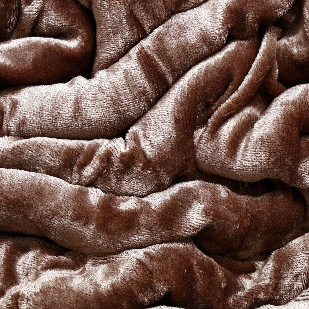 Zarf Ultra-Warm Luxury Winter Blanket With Two Cushion Covers - Auburn