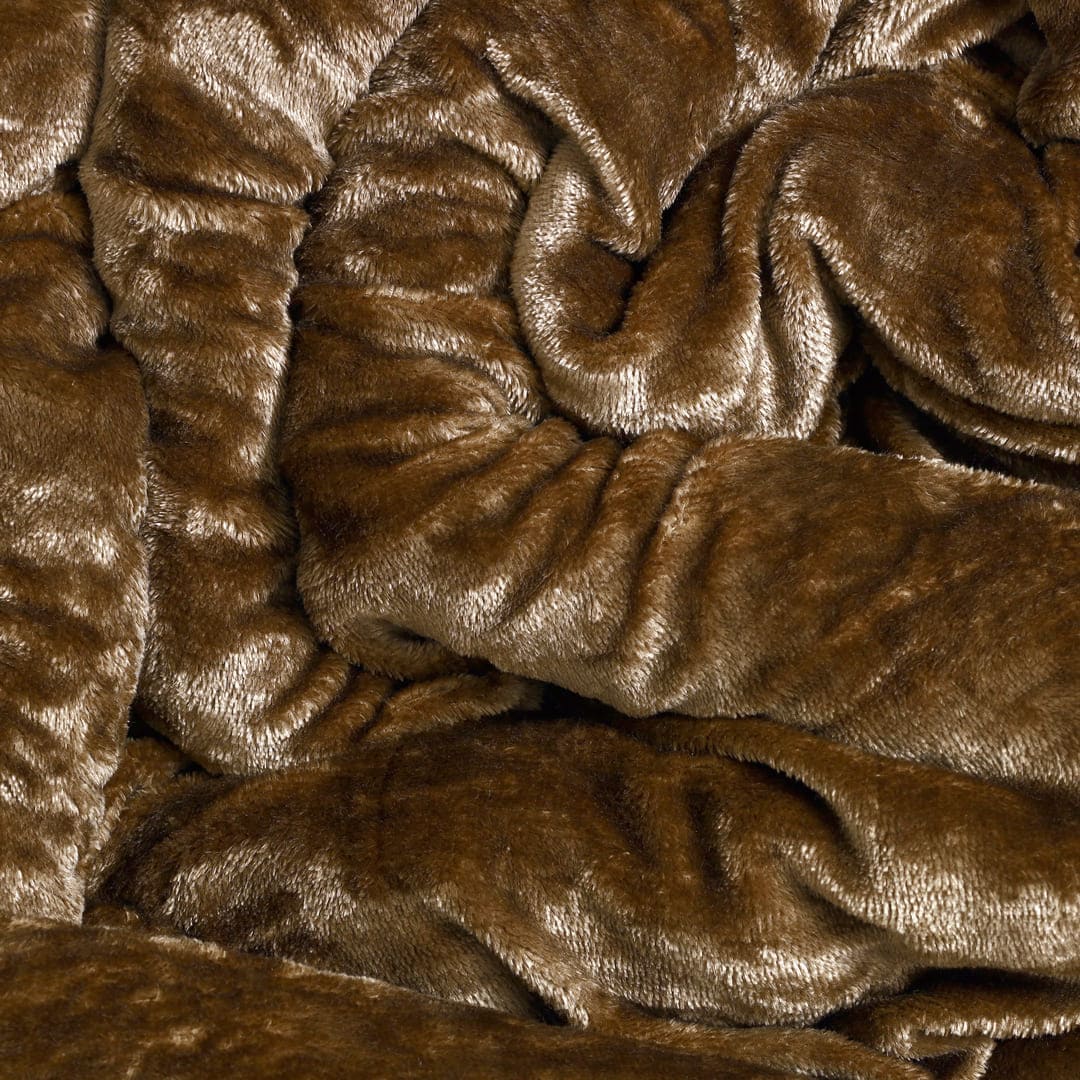 Zarf California King Size Reversible Quilt With 2 Cushion Covers - Cedar