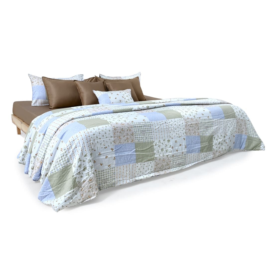 Zarf AC Comforter With 2 Pillow Cases and 1 Breakfast Pillow - Vara