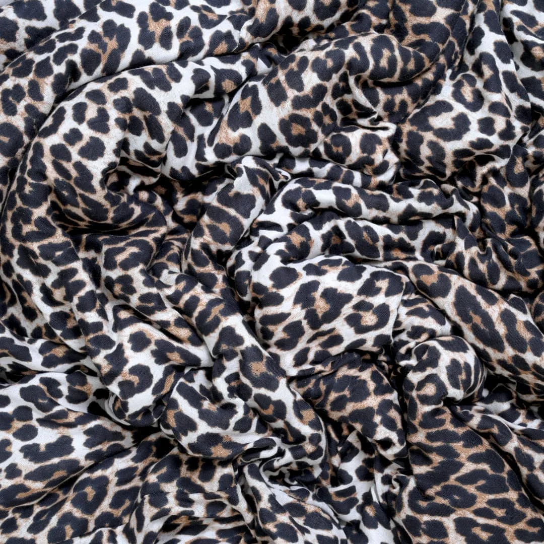 Linen Blend AC Comforter With 2 Pillow Cases and 1 Breakfast Pillow - Anima