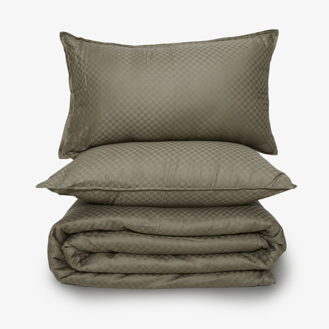 Zeries Egyptian Cotton Jacquard Bedsheets With 2 Pillow Cases & 2 Cushion Covers - Chestnut