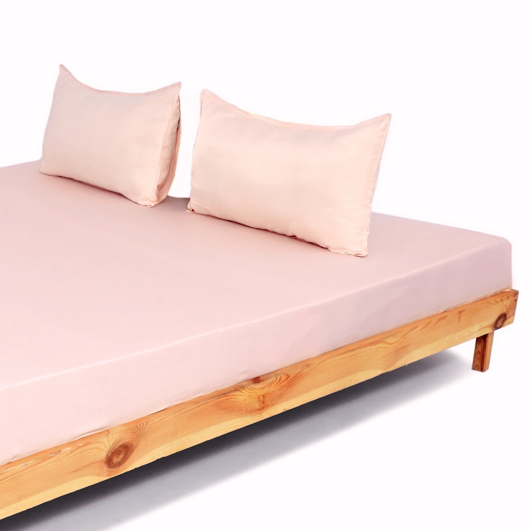 ZARF Italian Staple Weave Bedsheet With 2 Solid Pillowcases - Dahlia