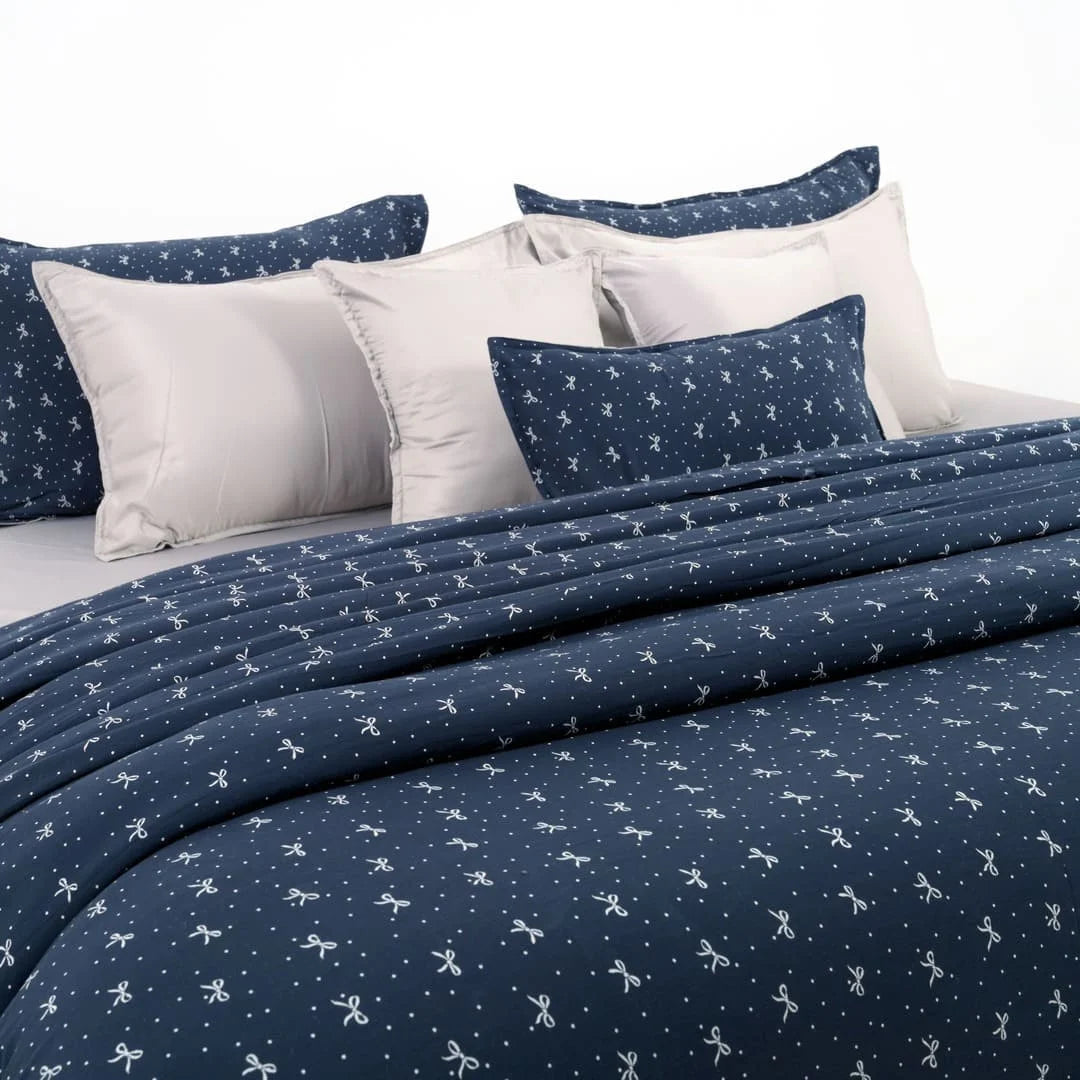 Linen Blend AC Comforter With 2 Pillow Cases and 1 Breakfast Pillow - Ruban