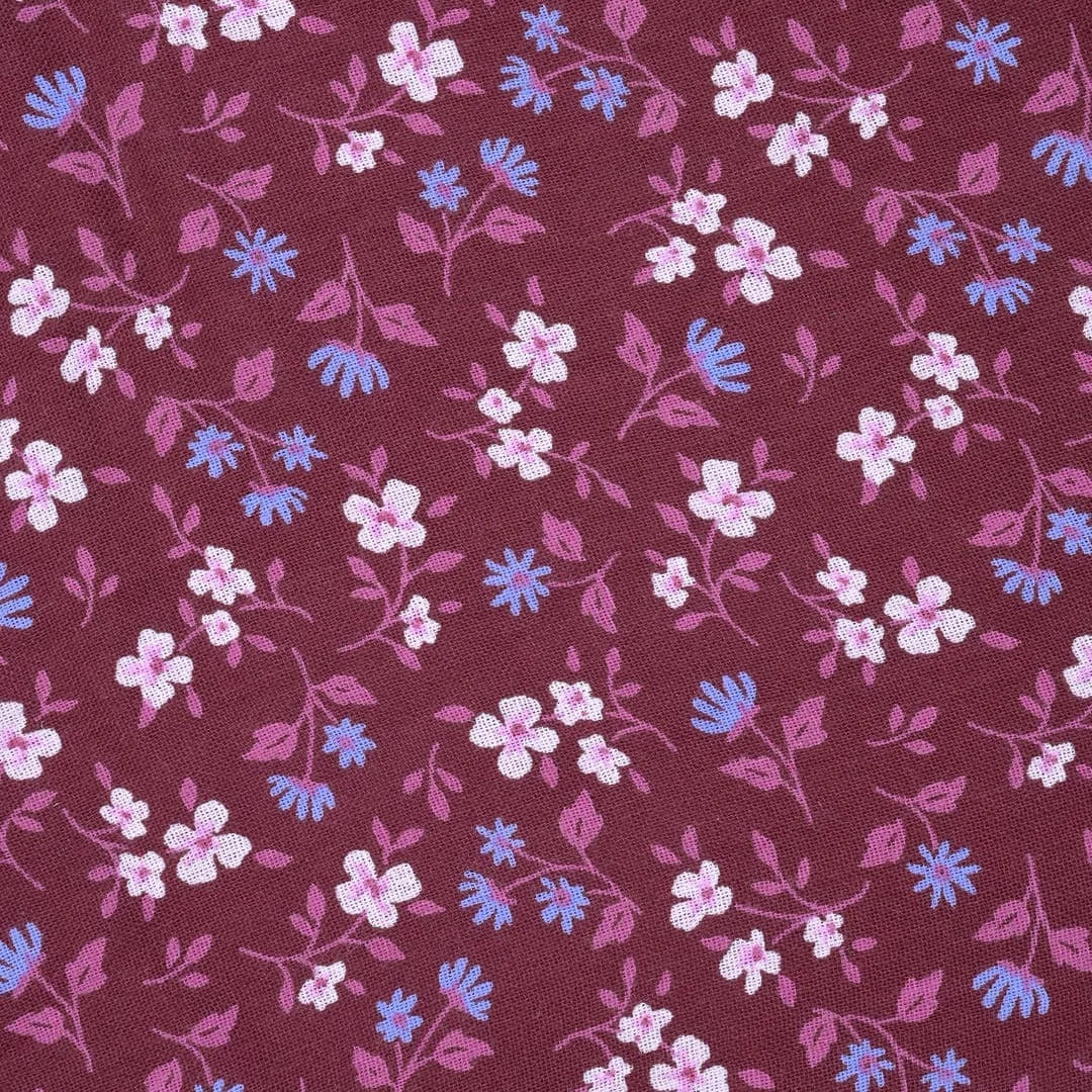 Linen Blend AC Comforter With 2 Pillow Cases and 1 Breakfast Pillow - Scarlet