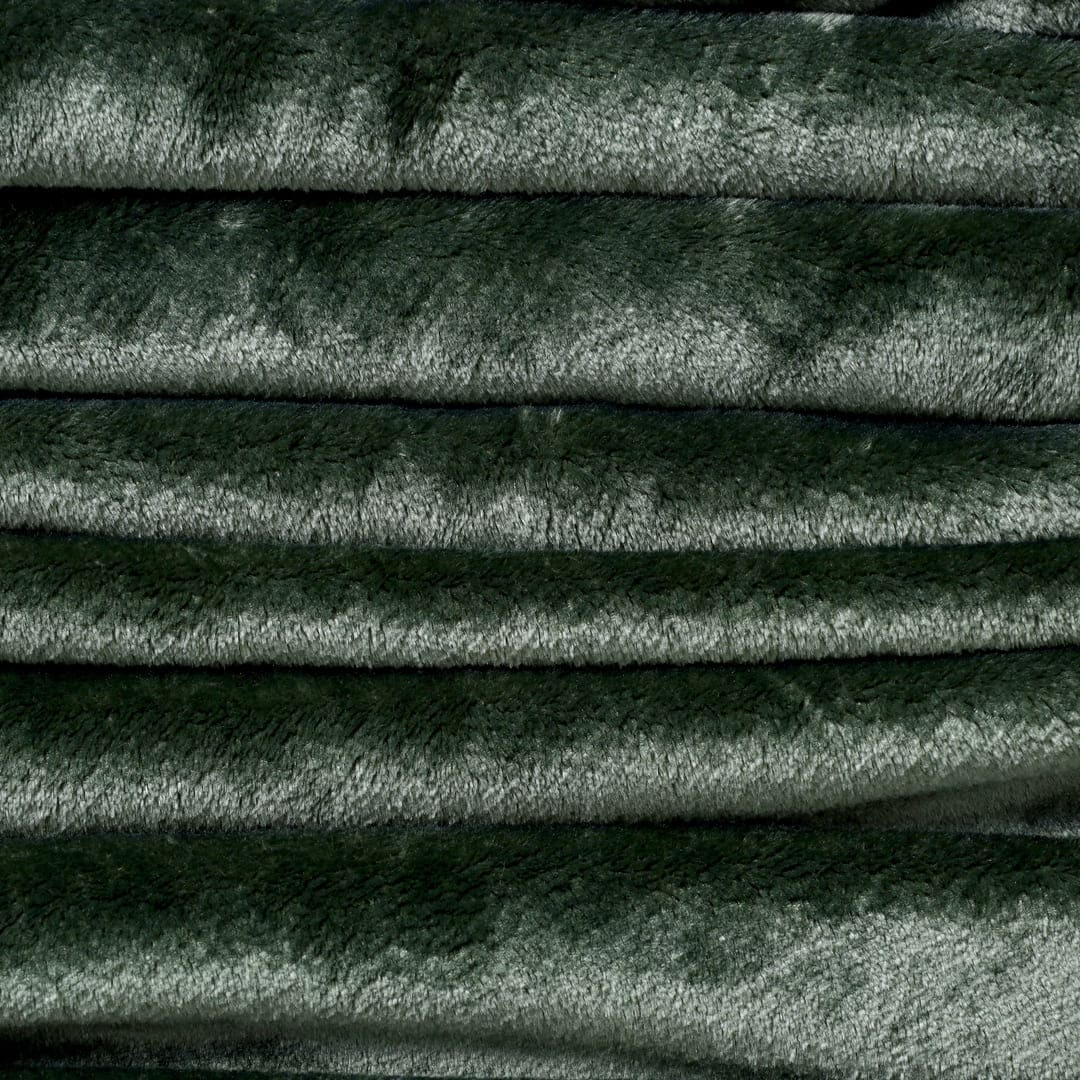 Zarf All-Season Premium AC Blanket With Two Cushion Covers - Greener pastures