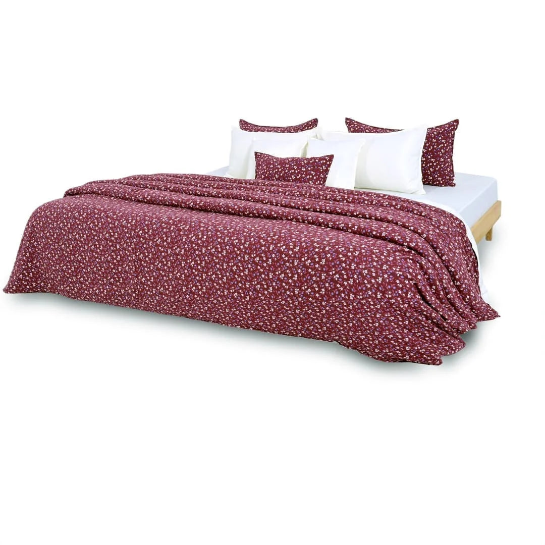 Linen Blend AC Comforter With 2 Pillow Cases and 1 Breakfast Pillow - Scarlet