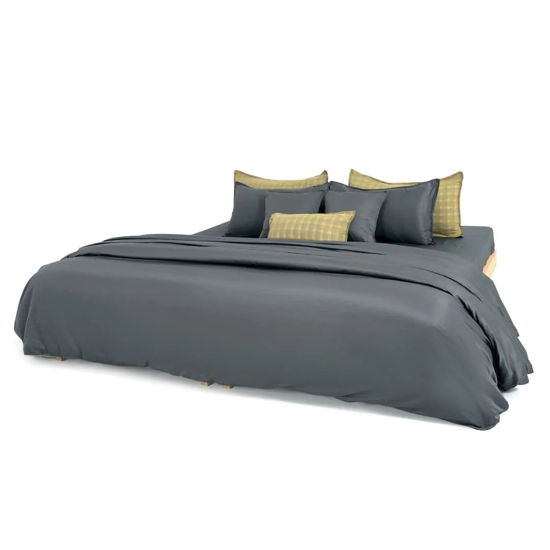 Linen Blend AC Comforter With 2 Pillow Cases and 1 Breakfast Pillow - Vireo