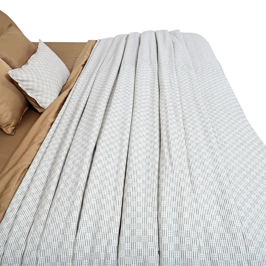 Linen Blend AC Comforter With 2 Pillow Cases and 1 Breakfast Pillow - Arctic