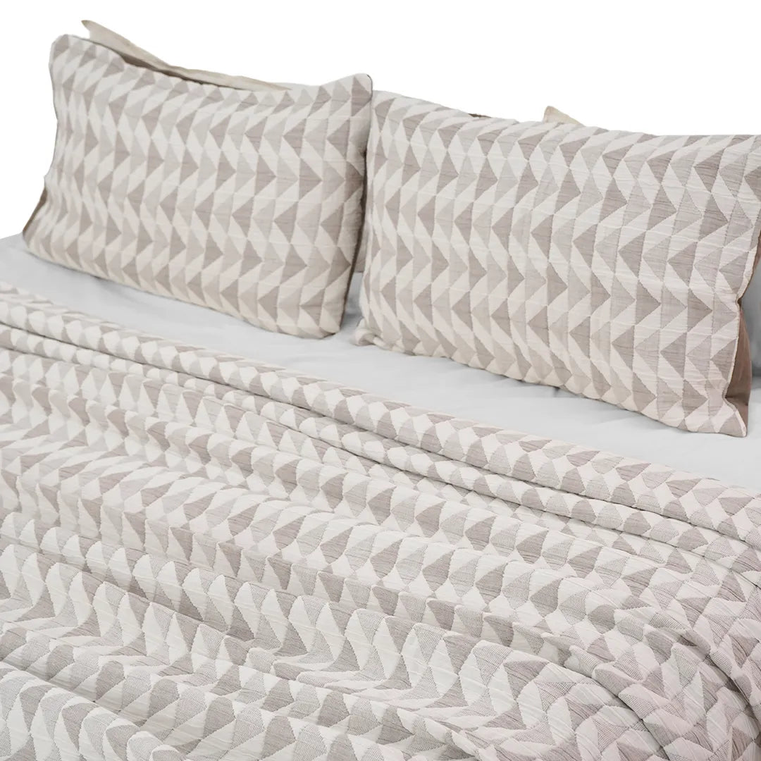 Zarf California King Size Plush Cotton AC Blanket With 2 Pillow Cases - Celestial Grey