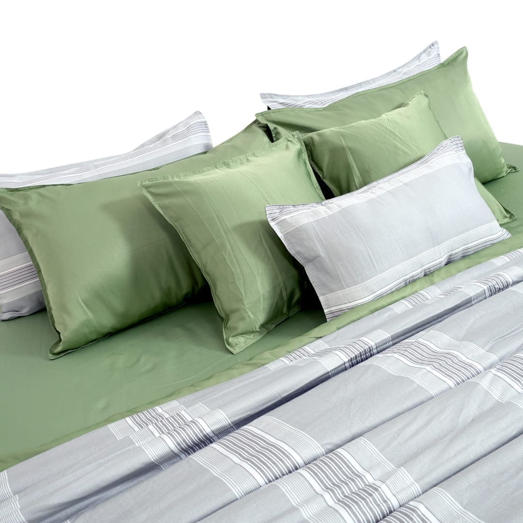 Zarf AC Comforter With 2 Pillow Cases and 1 Breakfast Pillow - Thyme