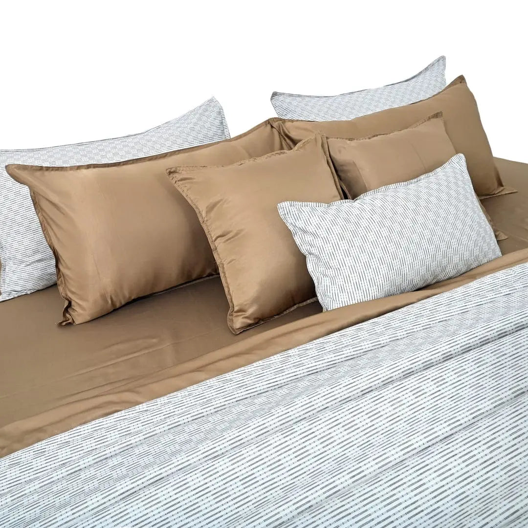 Linen Blend AC Comforter With 2 Pillow Cases and 1 Breakfast Pillow - Arctic