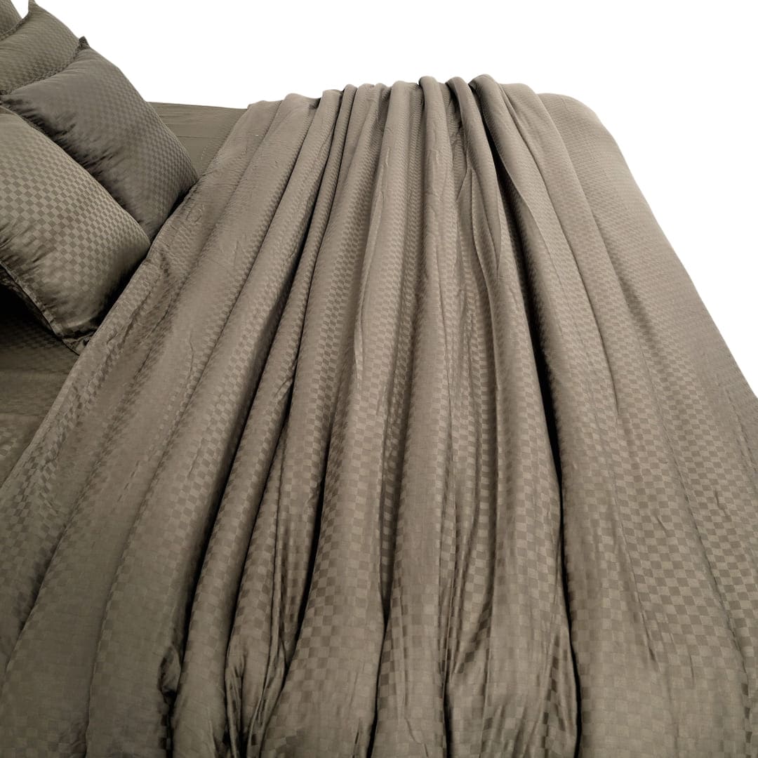 Zeries Egyptian Cotton Jacquard Bedsheets With 2 Pillow Cases & 2 Cushion Covers - Chestnut