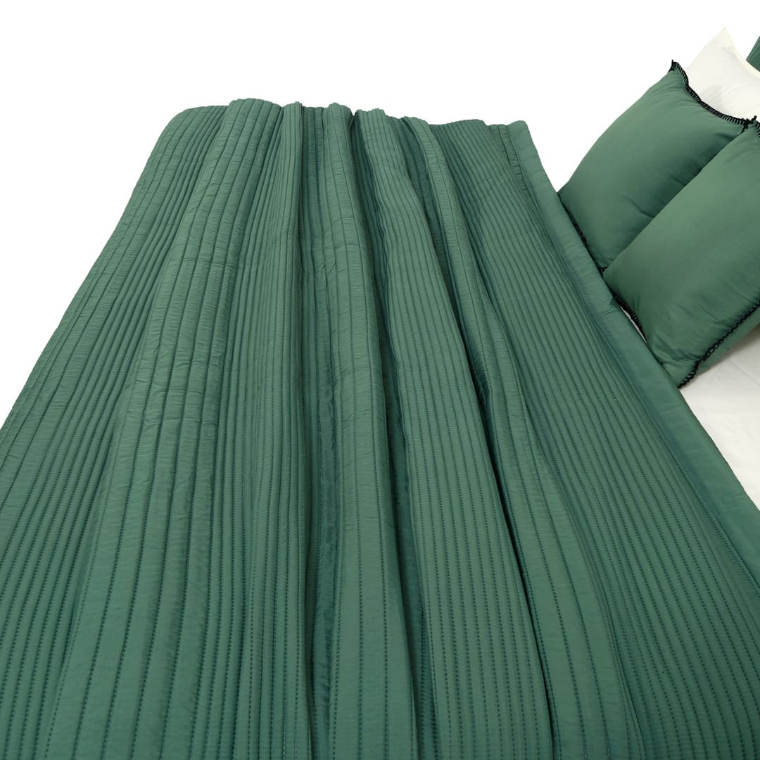 Zarf California King Size AC Comforters With 2 Pillow Cases & 2 Cushion Covers - Jade