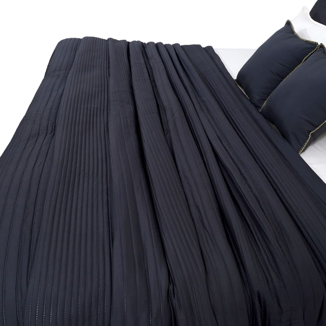Zarf California King Size AC Comforters With 2 Pillow Cases & 2 Cushion Covers - Graphite