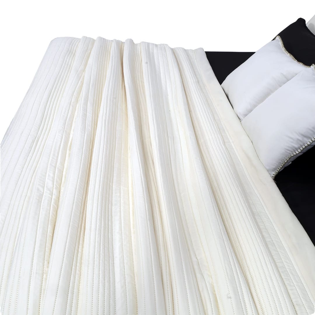Zarf California King Size AC Comforters With 2 Pillow Cases & 2 Cushion Covers - Off-White