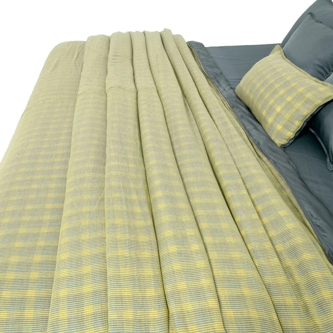 Linen Blend AC Comforter With 2 Pillow Cases and 1 Breakfast Pillow - Vireo