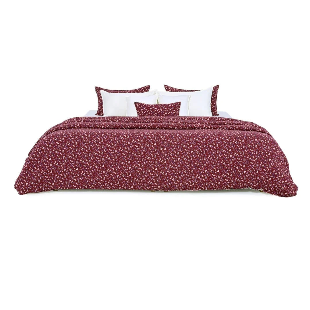 Linen Blend AC Comforter With 2 Pillow Cases and 1 Breakfast Pillow - Scarlet