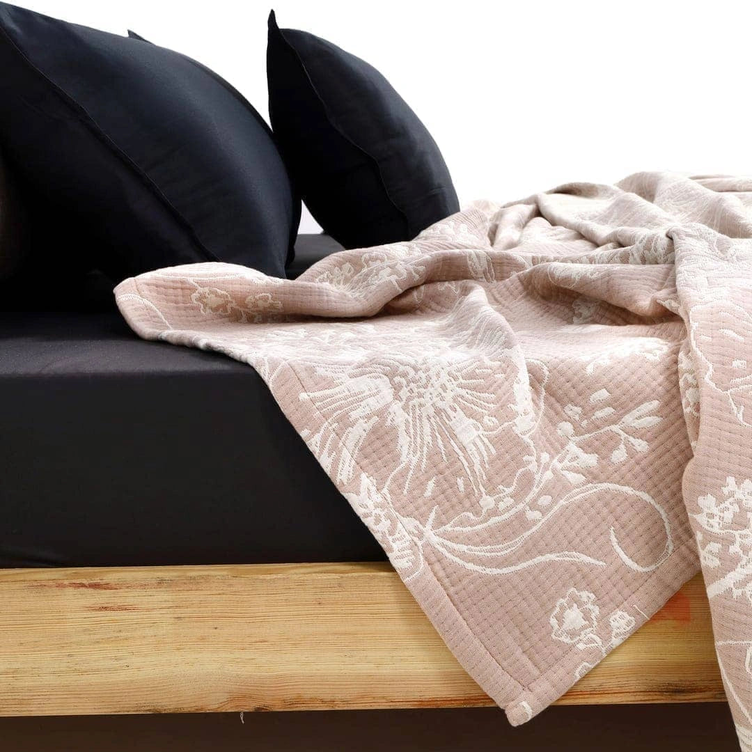 Zarf King Size Pure Cotton Cottage Blanket with 2 Pillowcases - Candyfloss