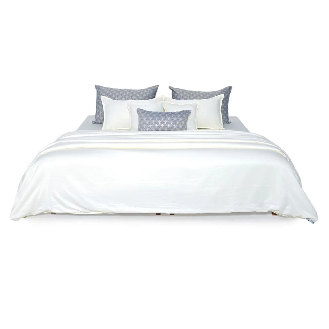ZARF Italian Staple Weave Comforter With 2 Designer Pillow Cases 1 Breakfast Cushion Cover - Papillon