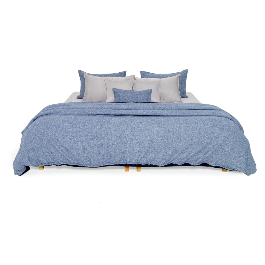 Zarf California King Size Reversible Quilt  With 2 pillowcases and 1 Breakfast Cushion cover - Harbour