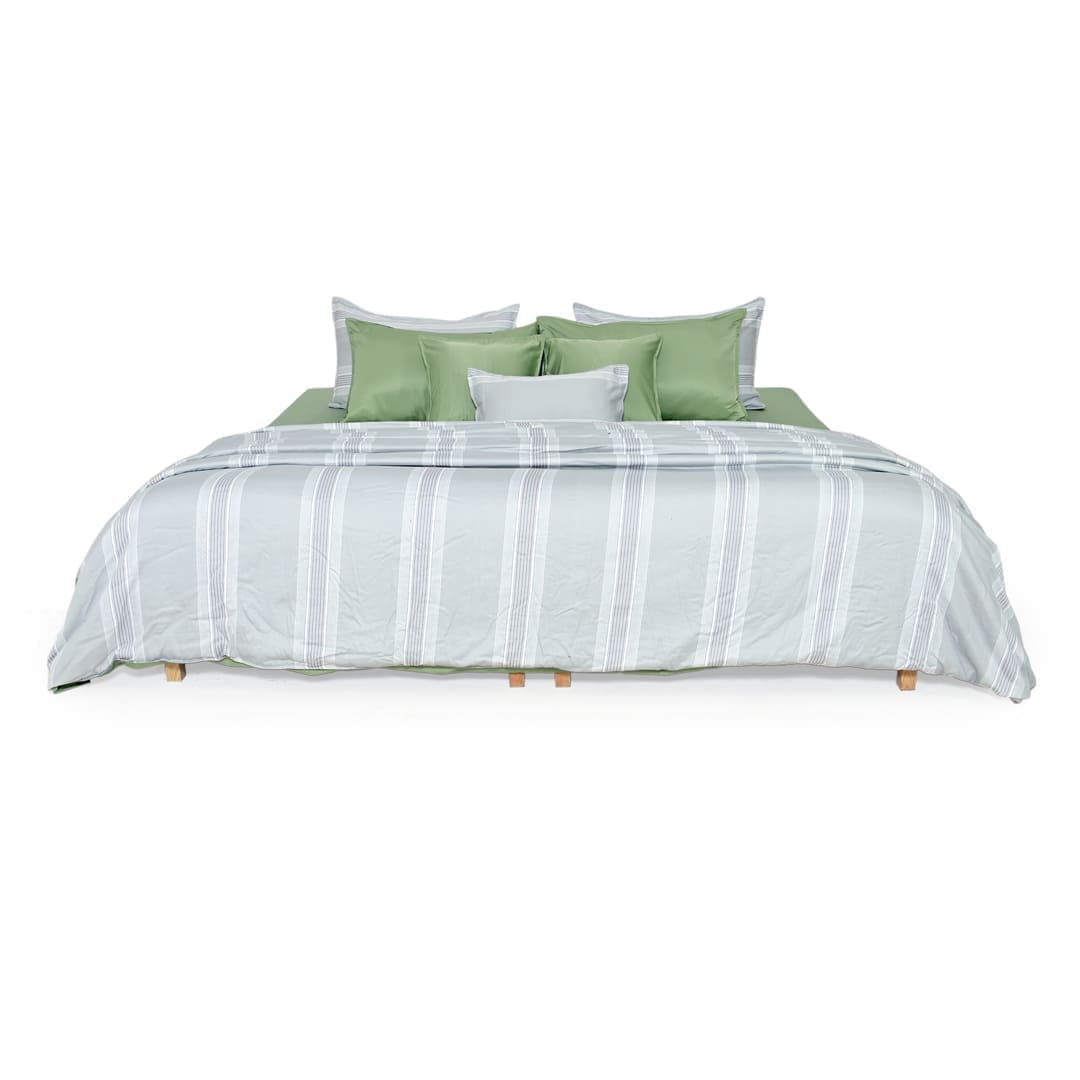 Zarf AC Comforter With 2 Pillow Cases and 1 Breakfast Pillow - Thyme
