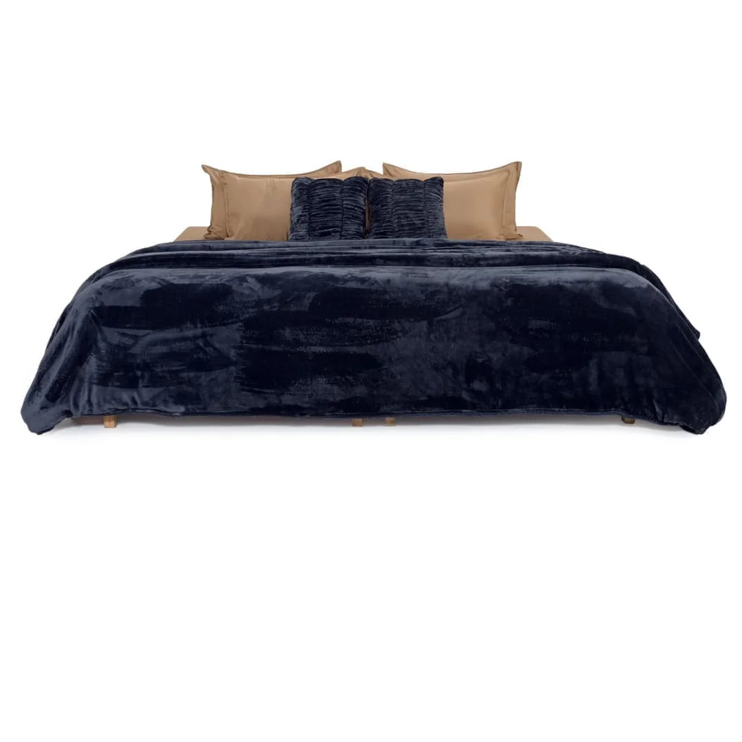 Zarf California King Size Reversible Quilt With 2 Cushion Covers - Sable