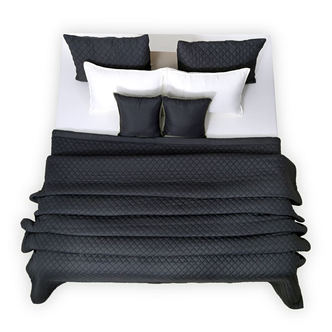 Zarf California King Size AC Comforters With 2 Pillow Cases & 2 Cushion Covers - Noir