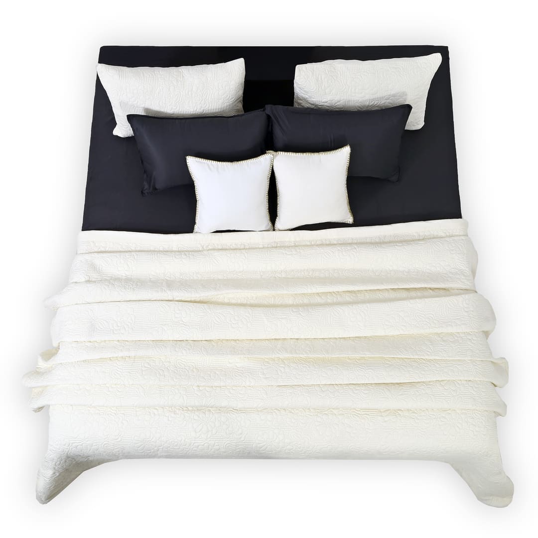 Zarf California King Size AC Comforters With 2 Pillow Cases & 2 Cushion Covers - Pearl