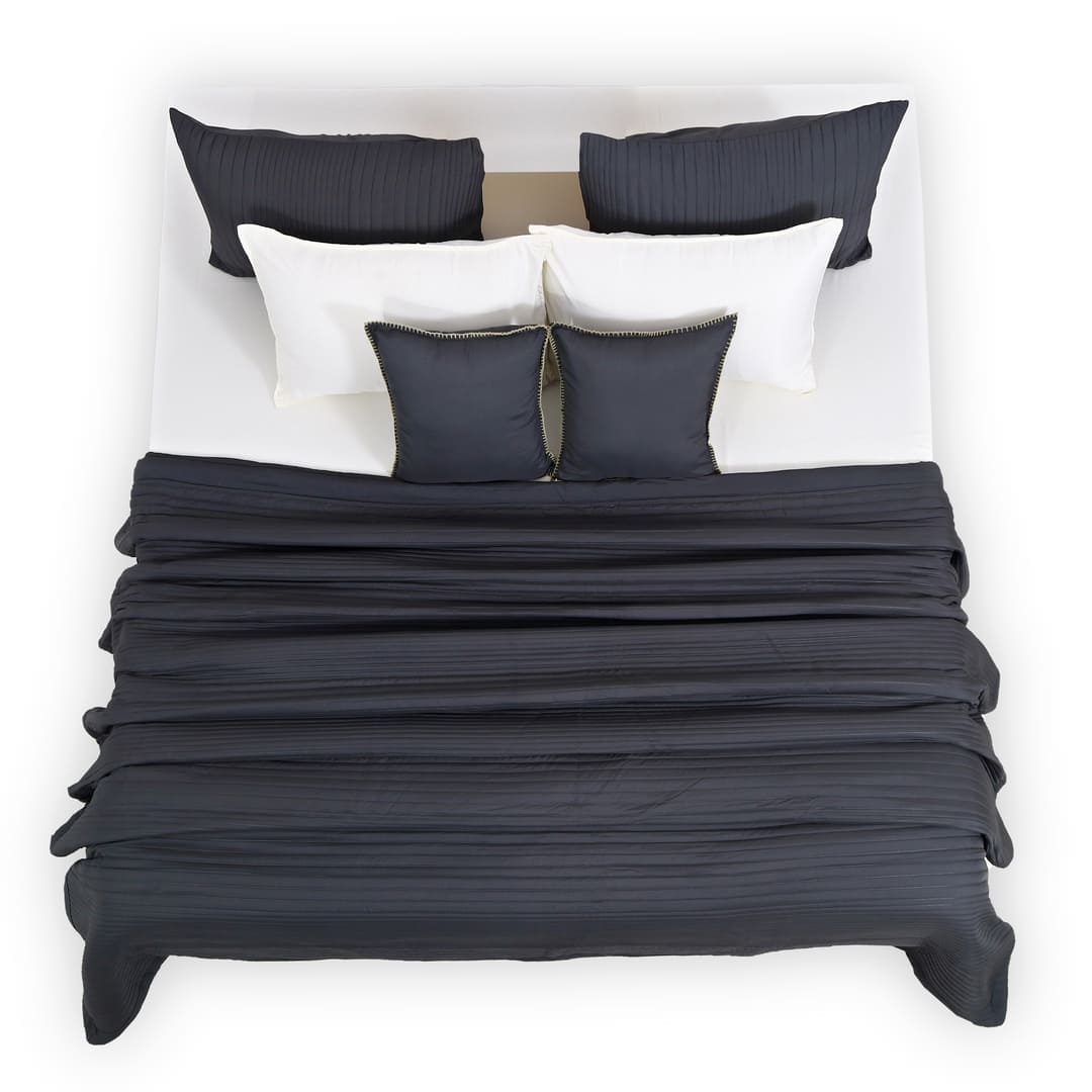 Zarf California King Size AC Comforters With 2 Pillow Cases & 2 Cushion Covers - Graphite