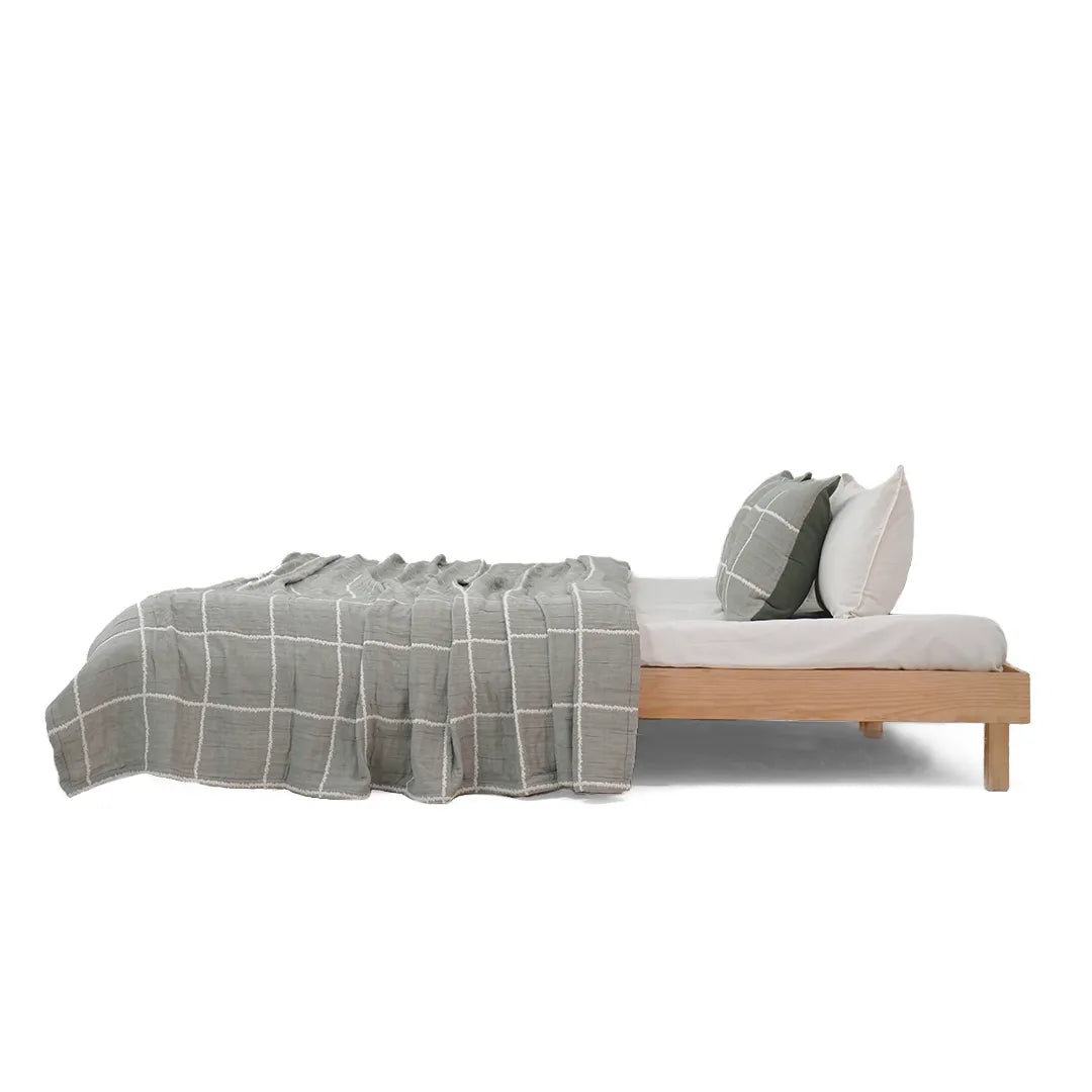 Zarf California King Size Plush Cotton AC Blanket With 2 Pillow Cases - Moonstone