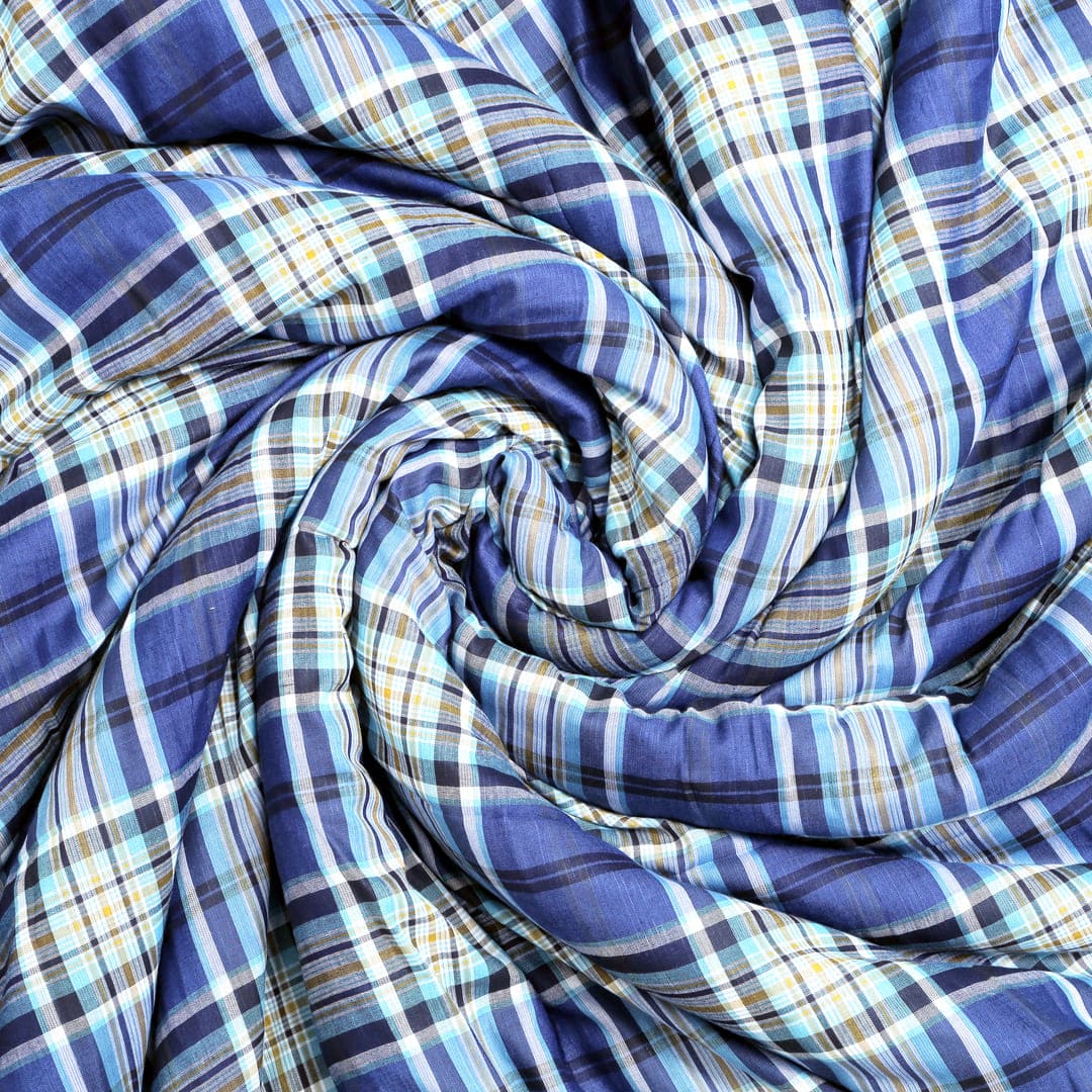 Zarf California King Size Reversible Quilt  With 2 pillowcases and 1 Breakfast Cushion cover - Calder