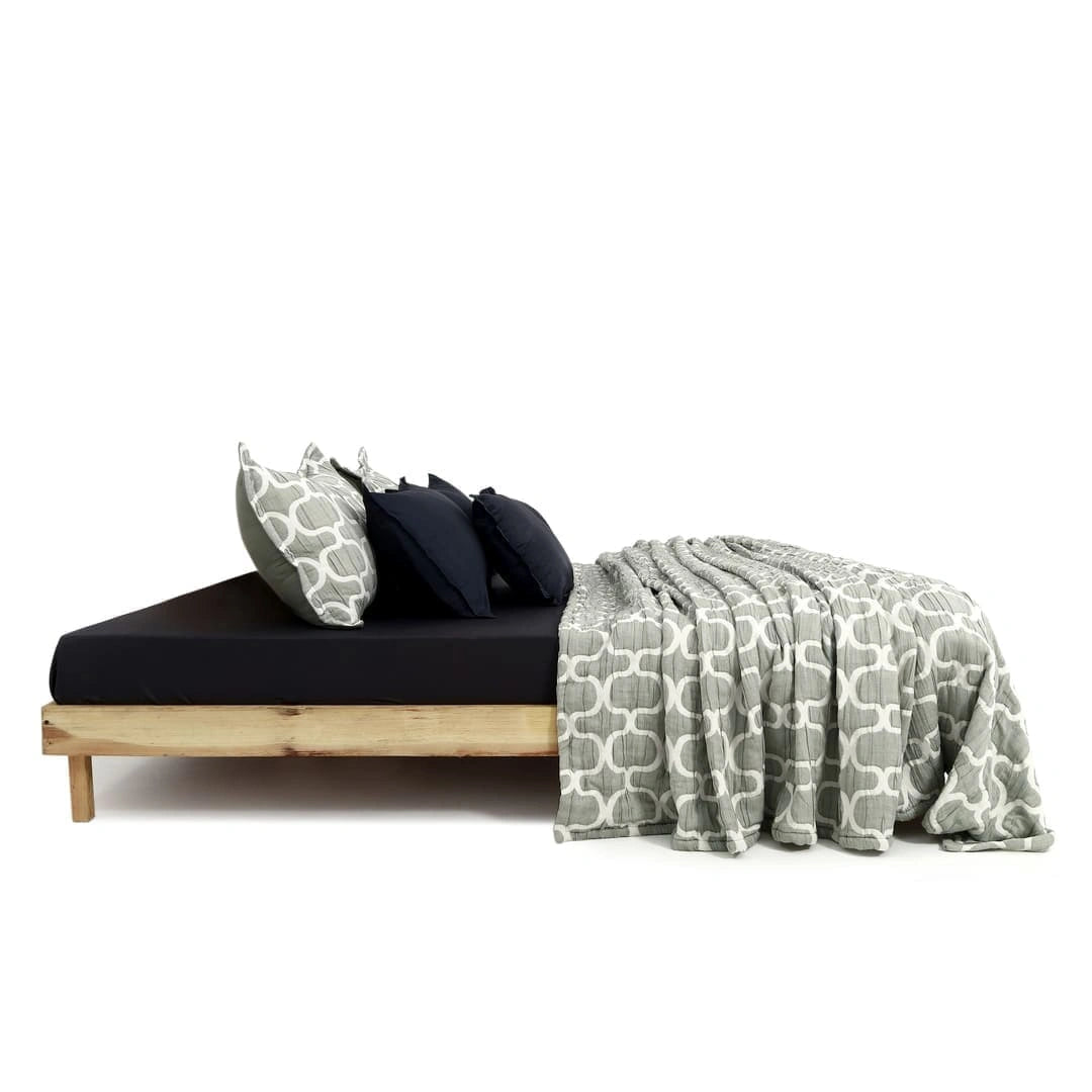 Zarf Plush Cotton AC Comforter For Single Size Bed With 2 Pillow Cases - Earthveil