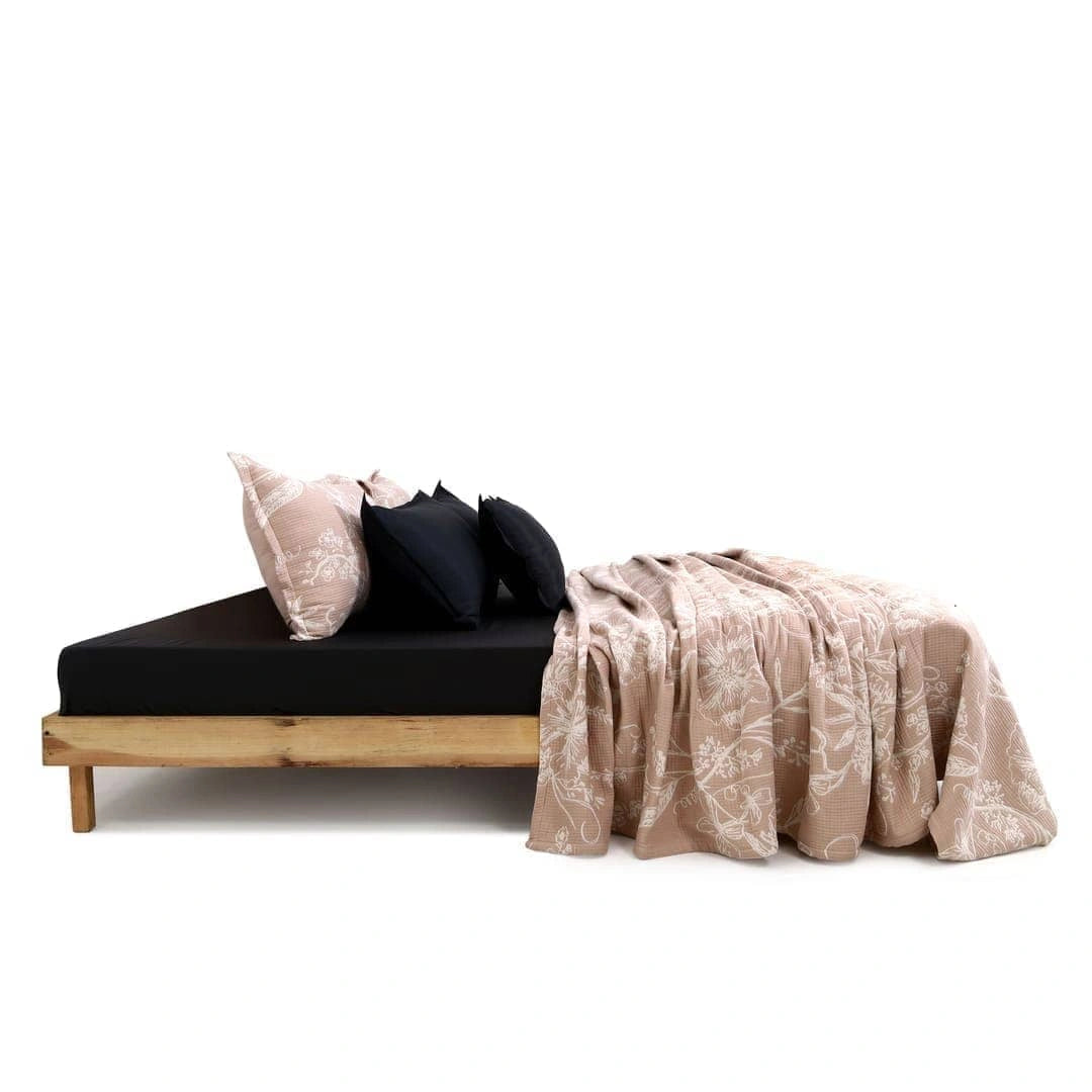 Zarf King Size Pure Cotton Cottage Blanket with 2 Pillowcases - Candyfloss