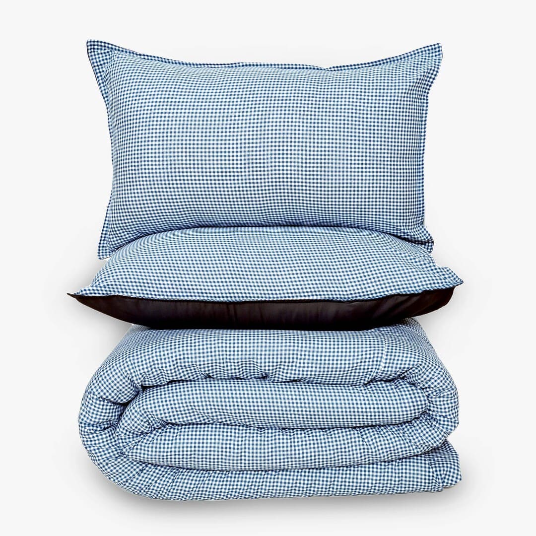 Zarf California King Size Reversible Quilt  With 2 pillowcases and 1 Breakfast Cushion cover - Gingham