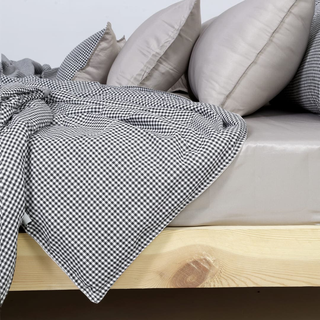Linen Blend AC Comforter With 2 Pillow Cases and 1 Breakfast Pillow - Oxford