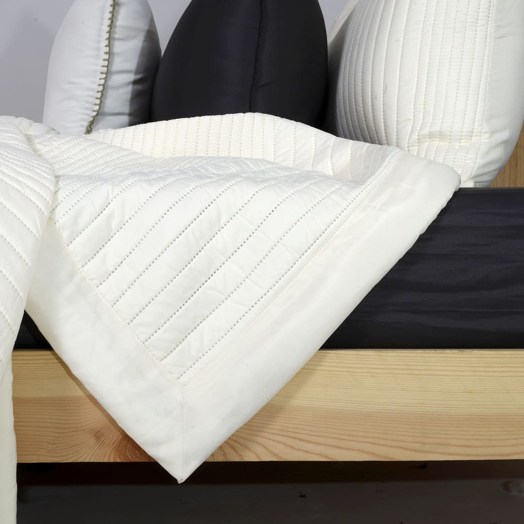 Zarf California King Size AC Comforters With 2 Pillow Cases & 2 Cushion Covers - Off-White