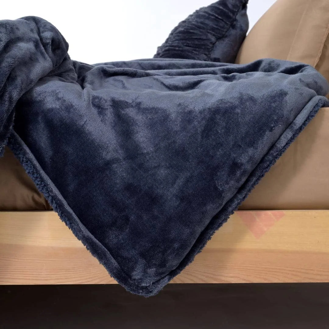 Zarf California King Size Reversible Quilt With 2 Cushion Covers - Sable