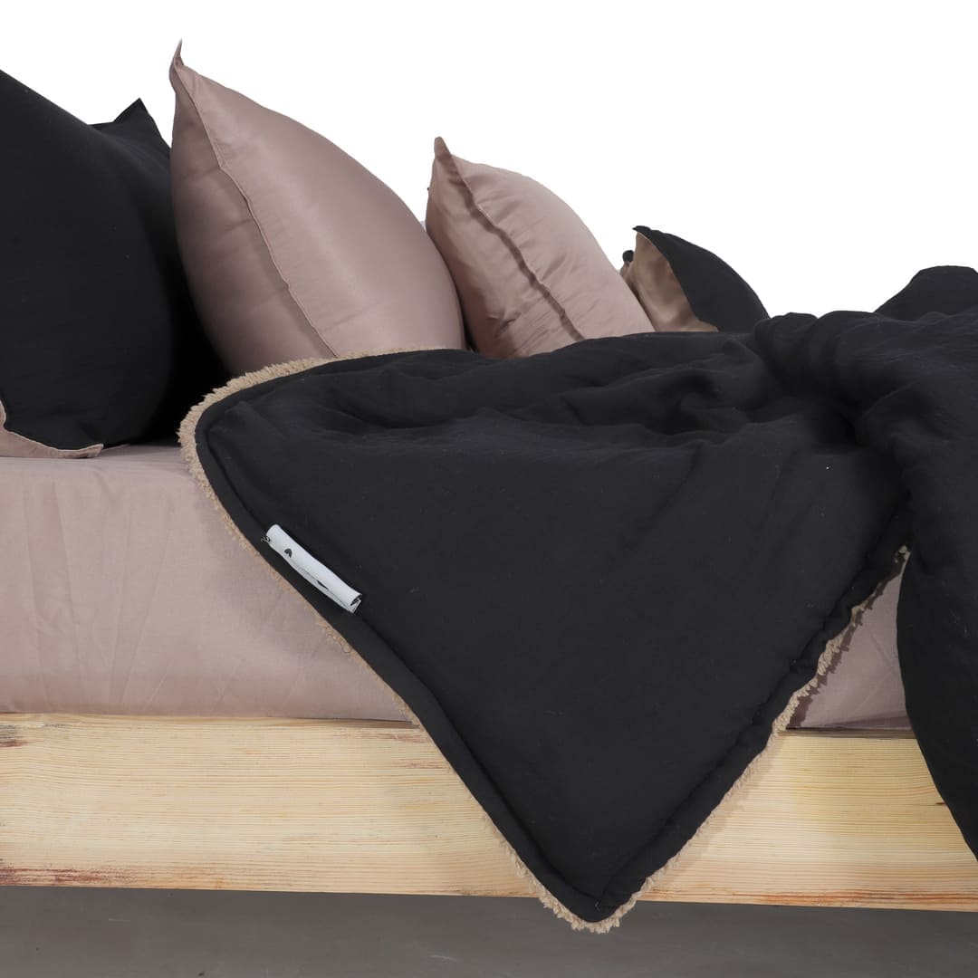 Zarf California King Size Reversible Quilt  - Cosmos