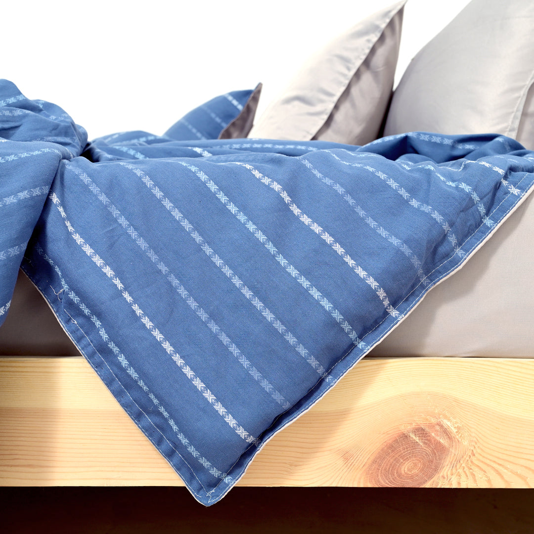 Linen Blend AC Comforter With 2 Pillow Cases and 1 Breakfast Pillow - Zenvy