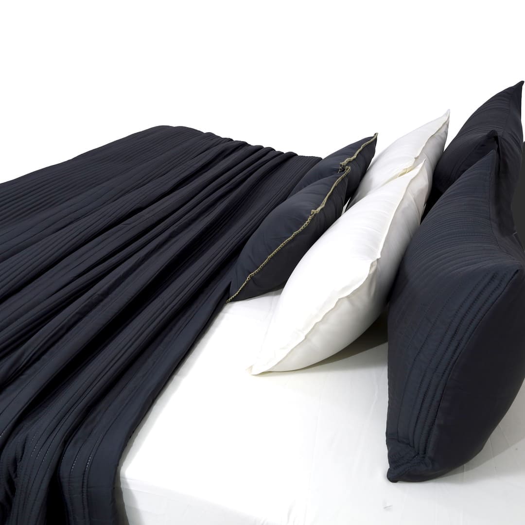 Zarf California King Size AC Comforters With 2 Pillow Cases & 2 Cushion Covers - Graphite