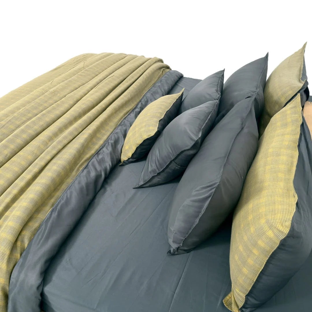 Linen Blend AC Comforter With 2 Pillow Cases and 1 Breakfast Pillow - Vireo