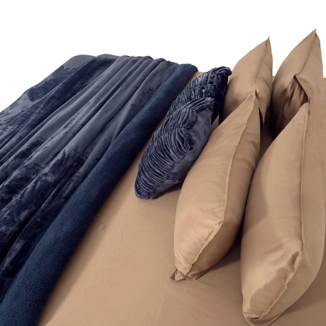 Zarf California King Size Reversible Quilt With 2 Cushion Covers - Sable