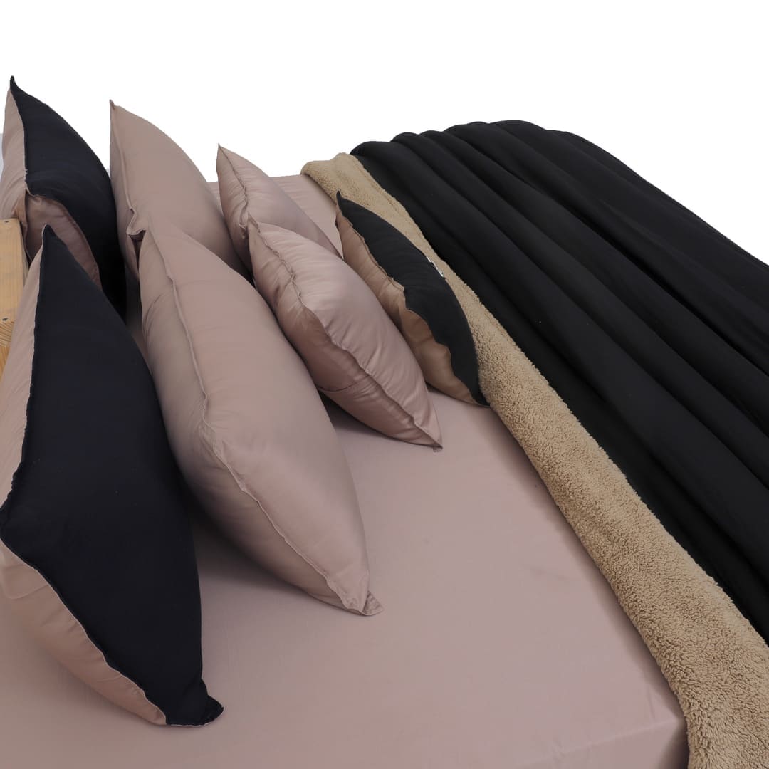 Zarf California King Size Reversible Quilt  - Cosmos