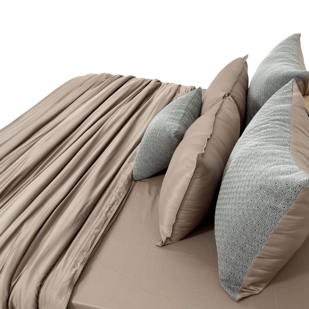 ZARF Italian Staple Weave Comforter With 2 Designer Pillow Cases 1 Breakfast Cushion Cover - Dustwood