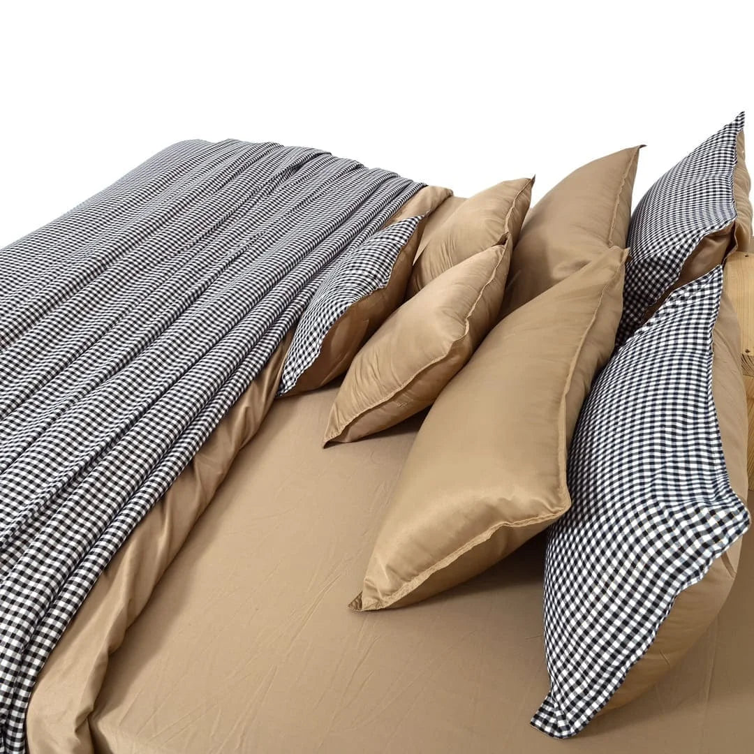 Linen Blend AC Comforter With 2 Pillow Cases and 1 Breakfast Pillow - Carré