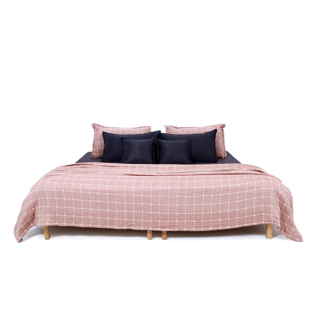 Zarf California King Size Plush Cotton AC Blanket With 2 Pillow Cases - Bloomist